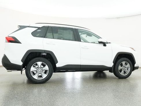 New 2025 Toyota RAV4 XLE image 23