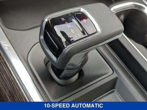 New 2026 GMC Sierra 1500 Elevation image 26