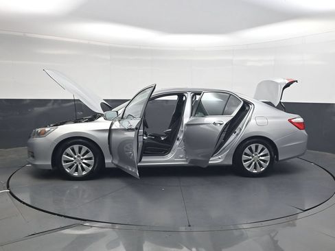 Used 2013 Honda Accord EX image 47