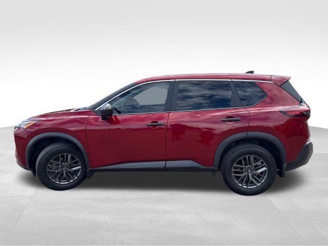 Used 2023 Nissan Rogue S FWD image 4