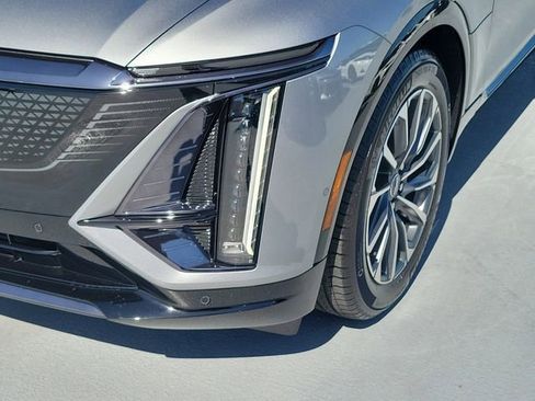 New 2025 Cadillac Lyriq Sport RWD image 10