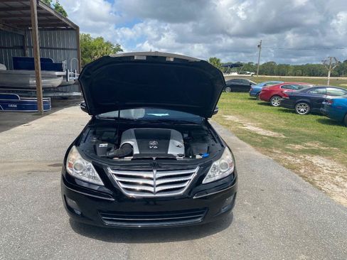 Used 2011 Hyundai Genesis 3.8 RWD image 21
