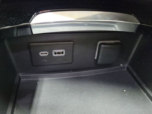 Used 2022 Buick Envision Essence w/ Safety Package FWD image 42