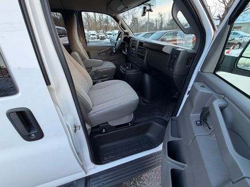 Used 2023 Chevrolet Express 3500 LS image 24