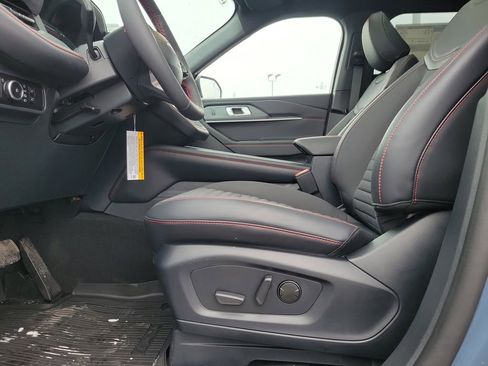 New 2026 Ford Explorer ST-Line w/ ST-Line Street Pack image 17