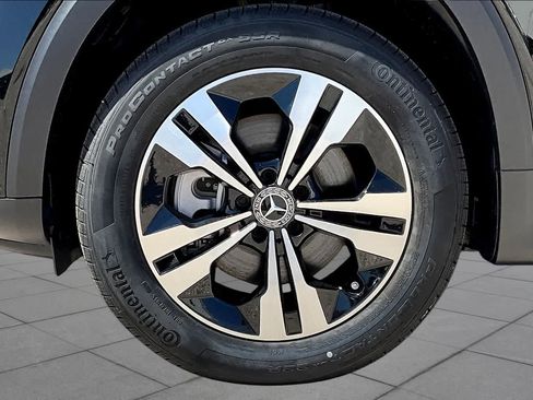 New 2025 Mercedes-Benz GLB 250 image 21
