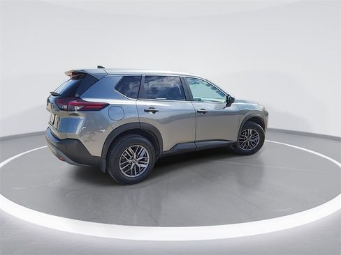 Used 2022 Nissan Rogue S image 8
