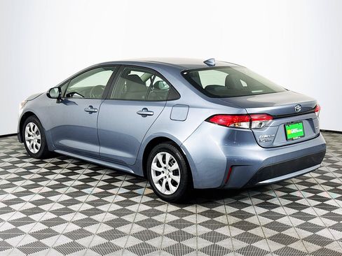 Used 2022 Toyota Corolla LE FWD image 6