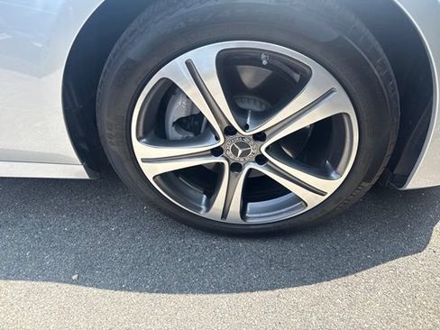 Used 2019 Mercedes-Benz E 300 4MATIC image 20