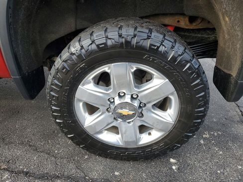 Used 2021 Chevrolet Silverado 2500 LTZ w/ LTZ Plus Package image 34