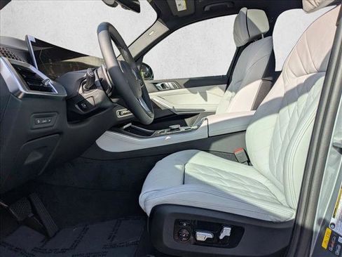 New 2026 BMW X5 xDrive50e w/ Climate Comfort Package image 4