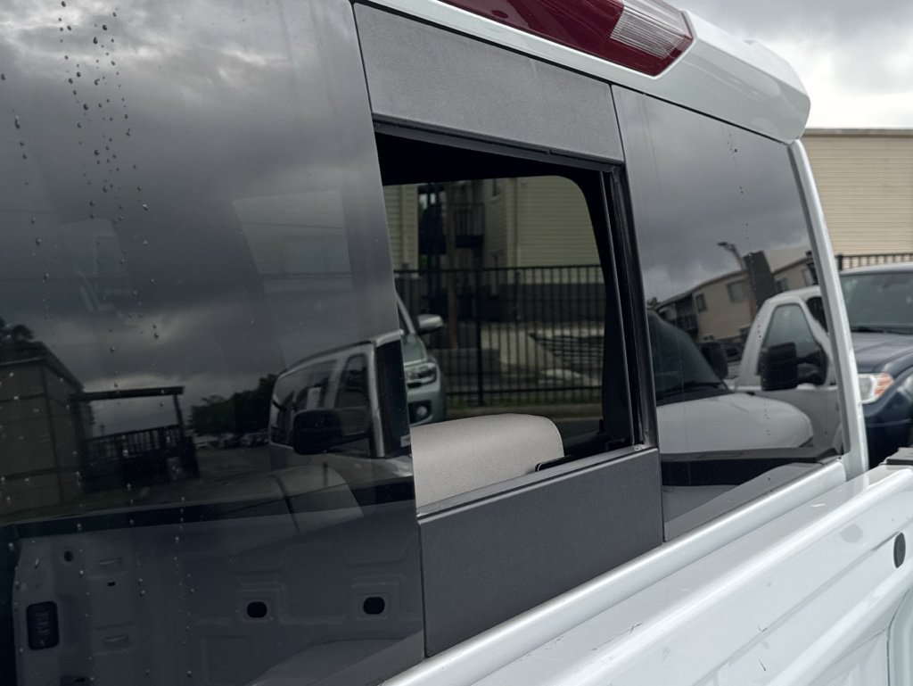 Used 2024 GMC Sierra 1500 SLT AWD/4WD image 46