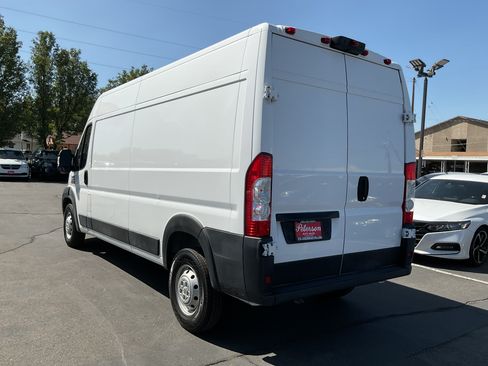 Used 2021 RAM ProMaster 2500 w/ Convenience Group FWD image 7