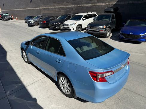 Used 2014 Toyota Camry XLE w/ Leather Package FWD image 7