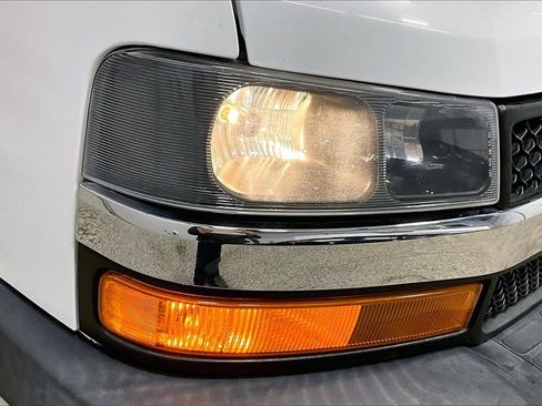 Used 2020 Chevrolet Express 3500 LT w/ LT Preferred Equipment Group image 29