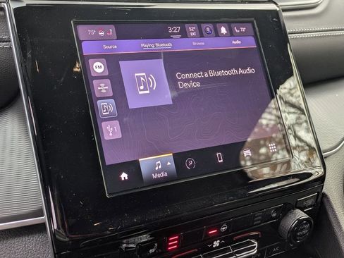 New 2025 Jeep Grand Cherokee Altitude image 19