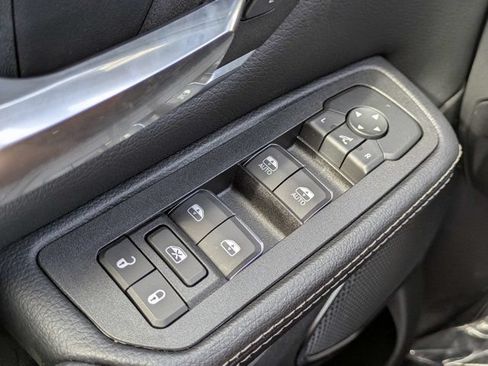 New 2026 RAM 1500 Laramie w/ Laramie Preferred Package AWD/4WD image 24