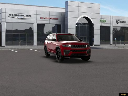 New 2026 Jeep Grand Cherokee L Limited w/ Limited Altitude Package AWD/4WD image 16