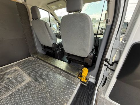 Used 2019 Ford Transit 250 148 Low Roof RWD image 34