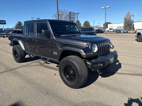 Used 2021 Jeep Gladiator Overland w/ Popular Equipment Package image 7