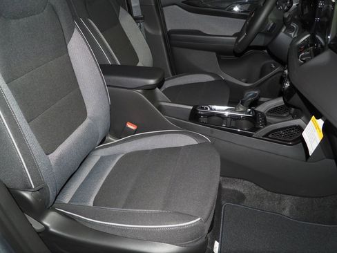 New 2025 Chevrolet TrailBlazer LT w/ Convenience Package image 17