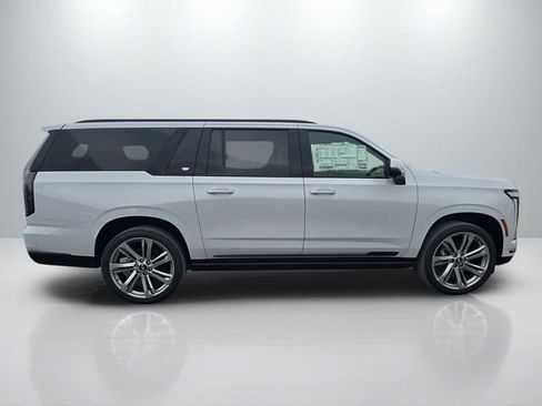 New 2026 Cadillac Escalade ESV Sport w/ Touring Package AWD/4WD image 4