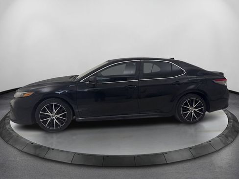 Used 2022 Toyota Camry SE AWD/4WD image 9
