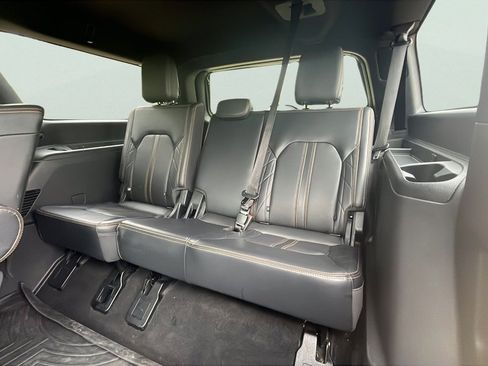 Certified 2024 Ford Expedition Max Platinum AWD/4WD image 18