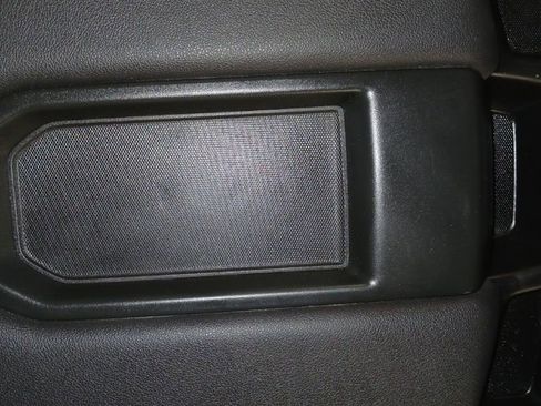 Used 2025 GMC Sierra 3500 SLE image 26