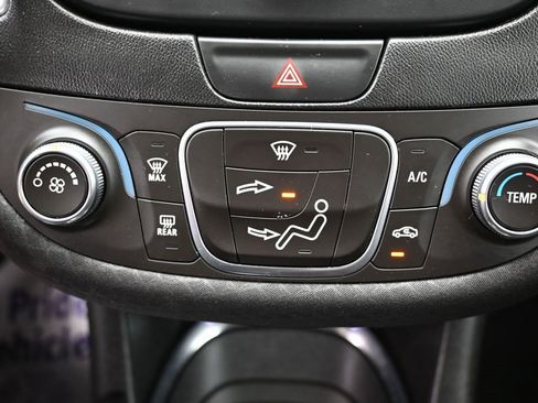 Used 2018 Chevrolet Malibu LT image 26