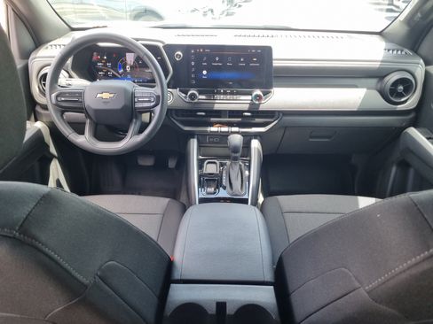 Used 2024 Chevrolet Colorado W/T w/ WT Convenience Package II RWD image 14