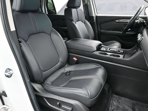 Used 2025 Honda Pilot EX-L image 49