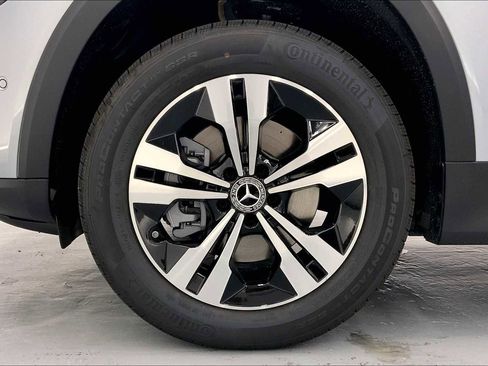 Used 2026 Mercedes-Benz GLB 250 image 8