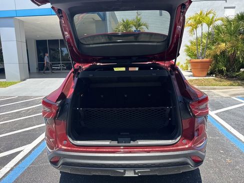 Used 2024 Chevrolet Trax RS w/ Driver Confidence Package FWD image 12