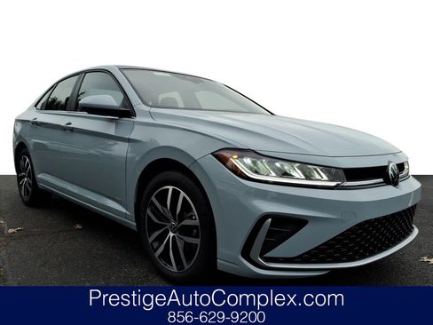 New 2026 Volkswagen Jetta SE image 1