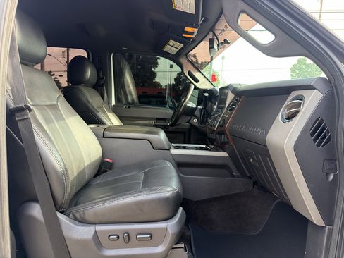 Used 2016 Ford F250 Lariat w/ Lariat Interior Package AWD/4WD image 20