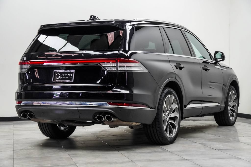 Used 2025 Lincoln Aviator Reserve w/ Illumination Package AWD/4WD image 13