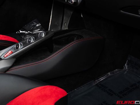 Used 2022 Ferrari F8 Tributo RWD image 48