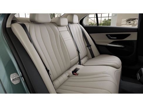 Used 2026 Mercedes-Benz E 350 Sedan image 6