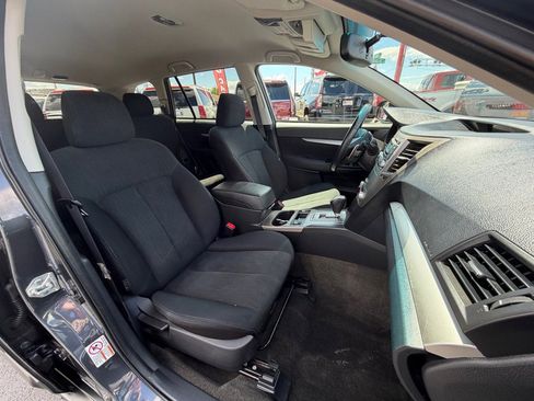 Used 2013 Subaru Outback 2.5i Premium AWD/4WD image 7