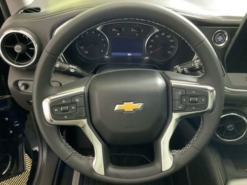 New 2026 Chevrolet Blazer LT w/ Sound & Technology Package AWD/4WD image 18
