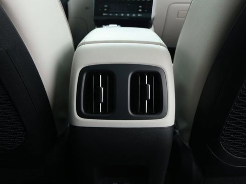 Used 2024 Hyundai Tucson Limited image 32