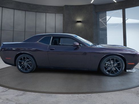 Used 2021 Dodge Challenger R/T w/ Driver Convenience Group image 7