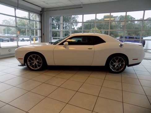 Certified 2022 Dodge Challenger GT image 4