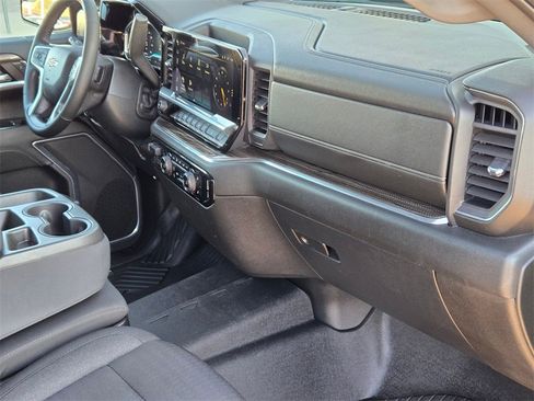 Used 2023 Chevrolet Silverado 1500 LT w/ Z71 Off-Road Package image 26