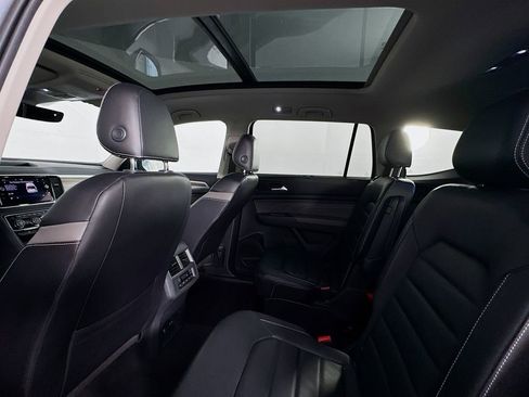 Used 2021 Volkswagen Atlas SEL Premium image 18