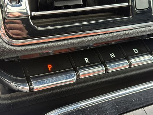 Used 2019 Lincoln Navigator Reserve AWD/4WD image 23