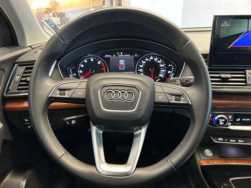 Used 2021 Audi Q5 2.0T Premium w/ Convenience Package image 10