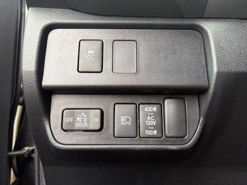 Certified 2022 Toyota Tacoma TRD Off-Road image 11