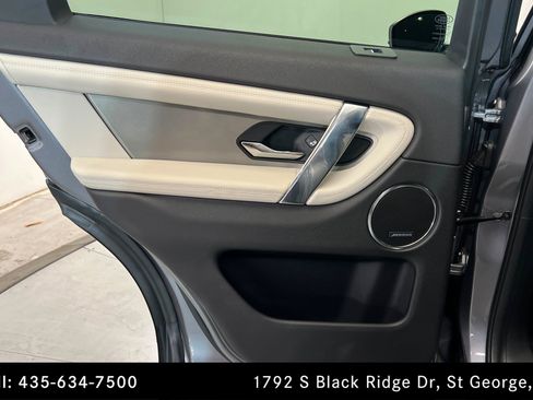 Used 2022 Land Rover Discovery Sport SE R-Dynamic AWD/4WD image 19